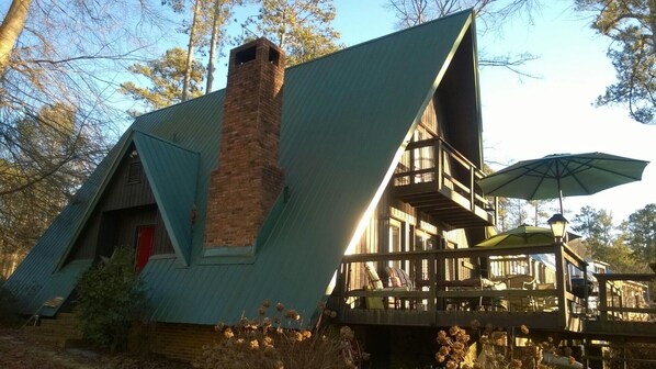 Welcome to Fisher Hollow Lake Cottage