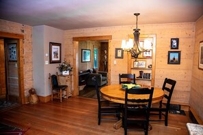 Ranch House - Dining Room