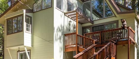 The main entrance of 2 Brooks A-Frame from the driveway.