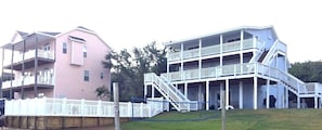 Newly remodeled, 2nd row, Ocean views, private pool and volleyball court