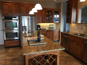 Center island in spacious kitchen.