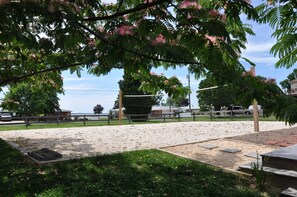 Private Beach Volleyball overlooking the Chesapeake Bay! Stay & Play Today!