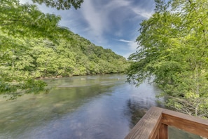 Toccoa River - Downstream