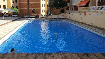 Apartment in Cap Salou next to the beach and with communal pool.