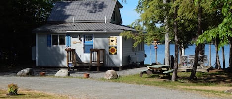 Maine Cottage of a Quilt Maker