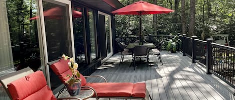 Nicely decorated deck