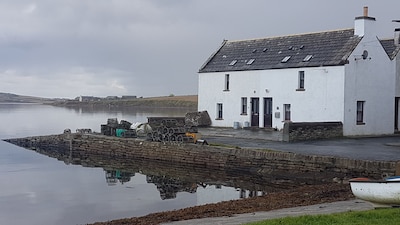 1 dormitorio Waterside Cottage en St Margarets Hope Orkney Capacidad de hasta 4