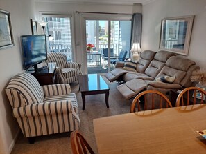 Reclining sofa chairs