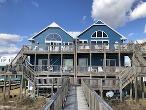 Oceanfront West & East Sides - Great Views!