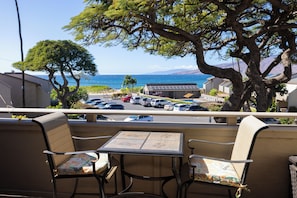 Unobstructed ocean views from the lanai. 