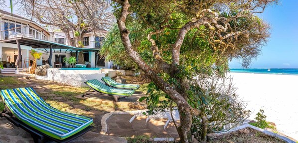 Villa & beach