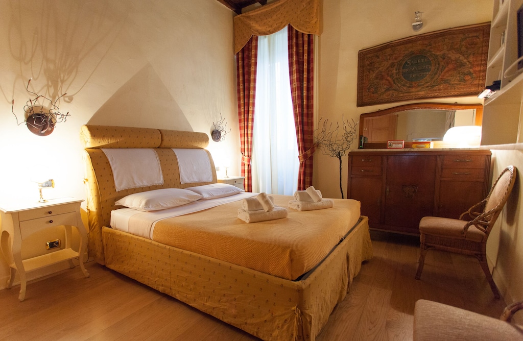 Vatican luxury home Terrazzo, 2 bedrooms 2 bathrooms a 50 yds from  S.Pietro