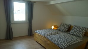 Schlafzimmer1 mit Doppelbett