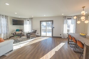 Spacious living room and dinning space. 