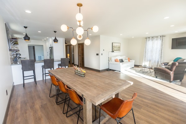 Custom relaxing living and dinning room