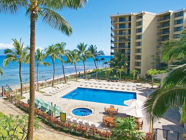 You can relax by the beach while taking a dip in the Freshwater Ocean Pool