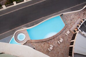 Utomhuspool