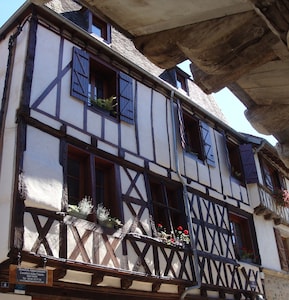 La Correze, charming apt. centre of medieval village walk to the river