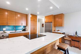 Completely remodeled! Walk to the beach! King bed!