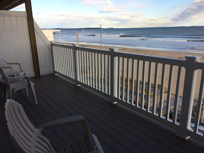 Oceanfront condo!!!!  Steps to 7 mile beach, steps to downtown Old Orchard Beach