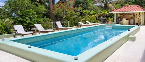 View of bar, BBQ and private pool