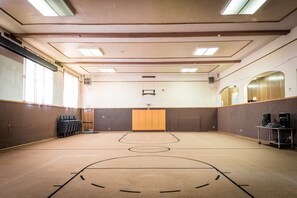 Sport court