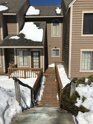 Main Entrance Walk Way to Front Door