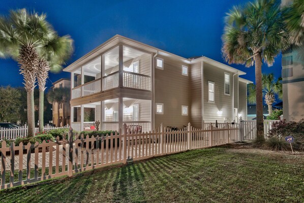 Welcome to "Sand Dollar" in Destin, FL