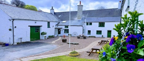 Northcote Main Courtyard