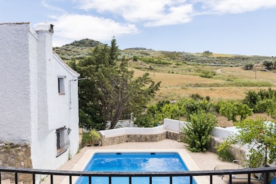 Molino de lujo restaurado con gran piscina privada y wifi 