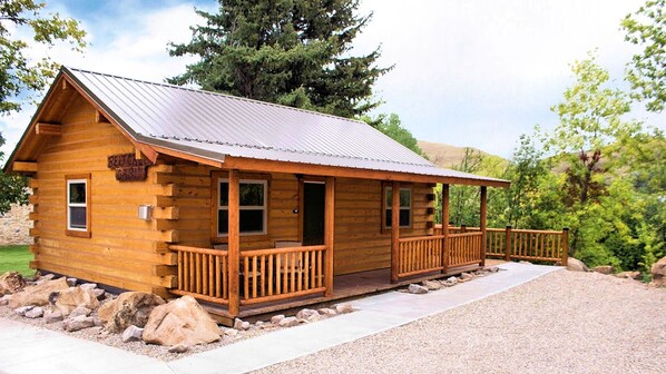 The Belt Creek Cabin