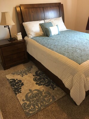 Queen Bed & night table, natural Oak wood 
