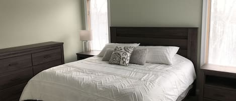 Master Bedroom - King size mattress