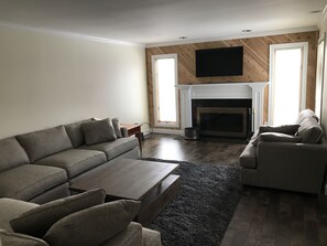 Family Room - couch seats 6 comfortably