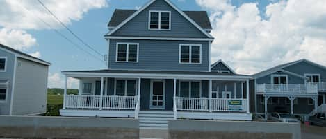 The farmer's porch is a great place to sit and gaze out at the ocean!