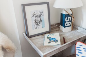 sitting room reading spot