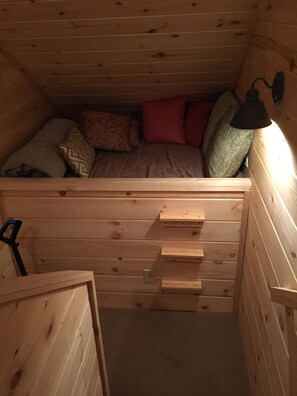 Loft


