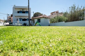 A front sight of the house.