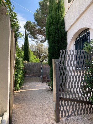 Enceinte de l’hébergement