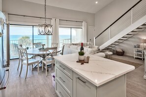 Kitchen island 