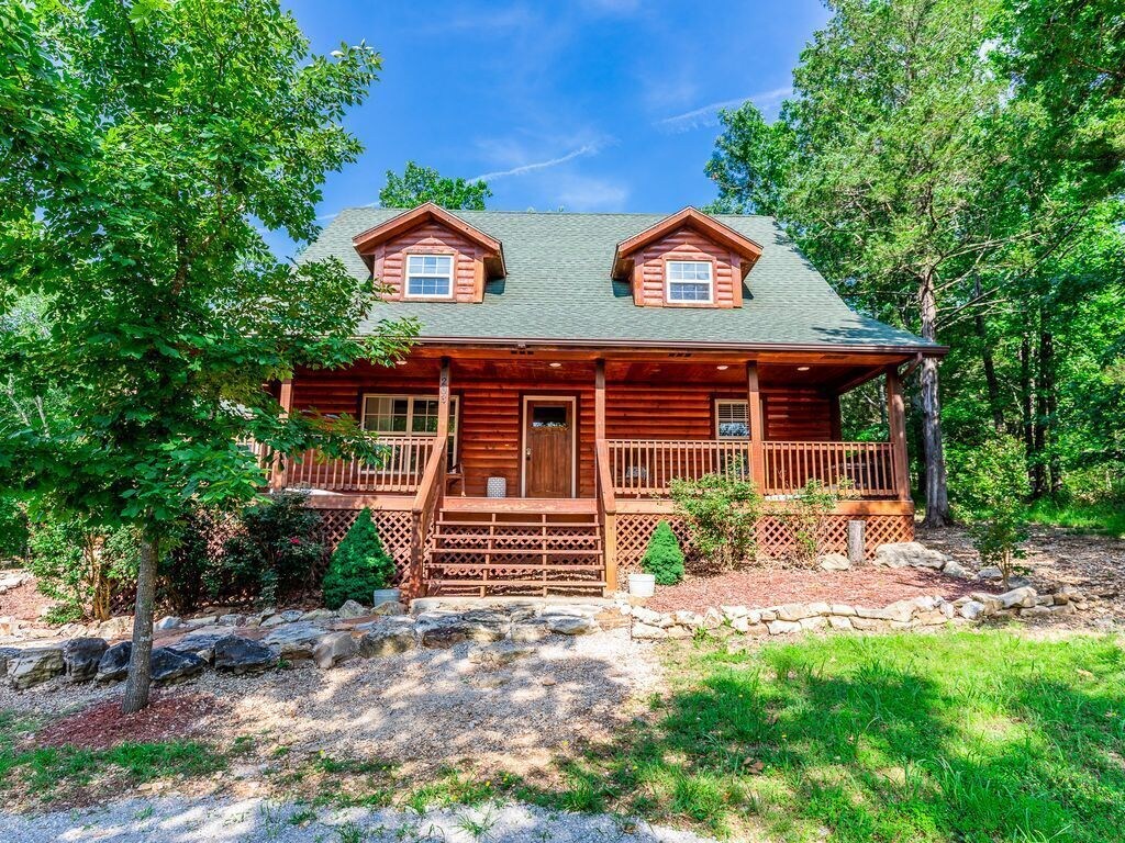 Sleeps 12