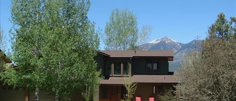 Enjoy our large mountain home with views of the San Francisco Peaks