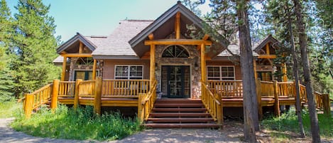 Whispering Pines Cabin Island Park, ID