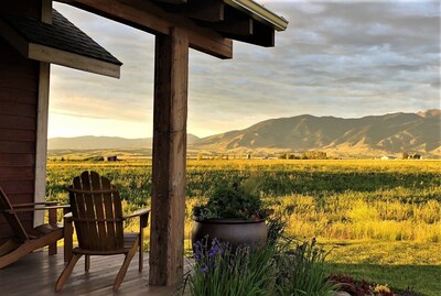 Ross Creek Cabin #4 Spectacular Mountain Views 