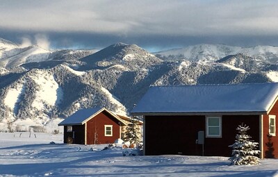 Ross Creek Cabin #4 Spectacular Mountain Views 