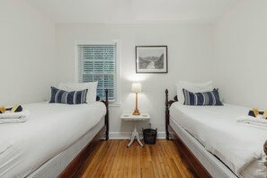 twin beds