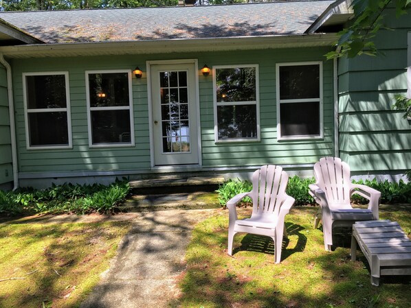 The Greenbush Cottage