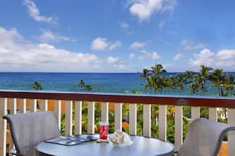 BEST Ocean Mountain Views, AC, Heated Pool, Pickleball