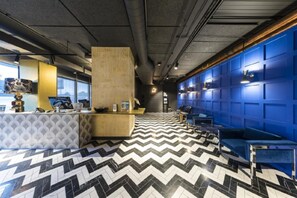 フロント
