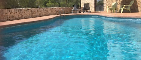 piscina con sol todo el día 